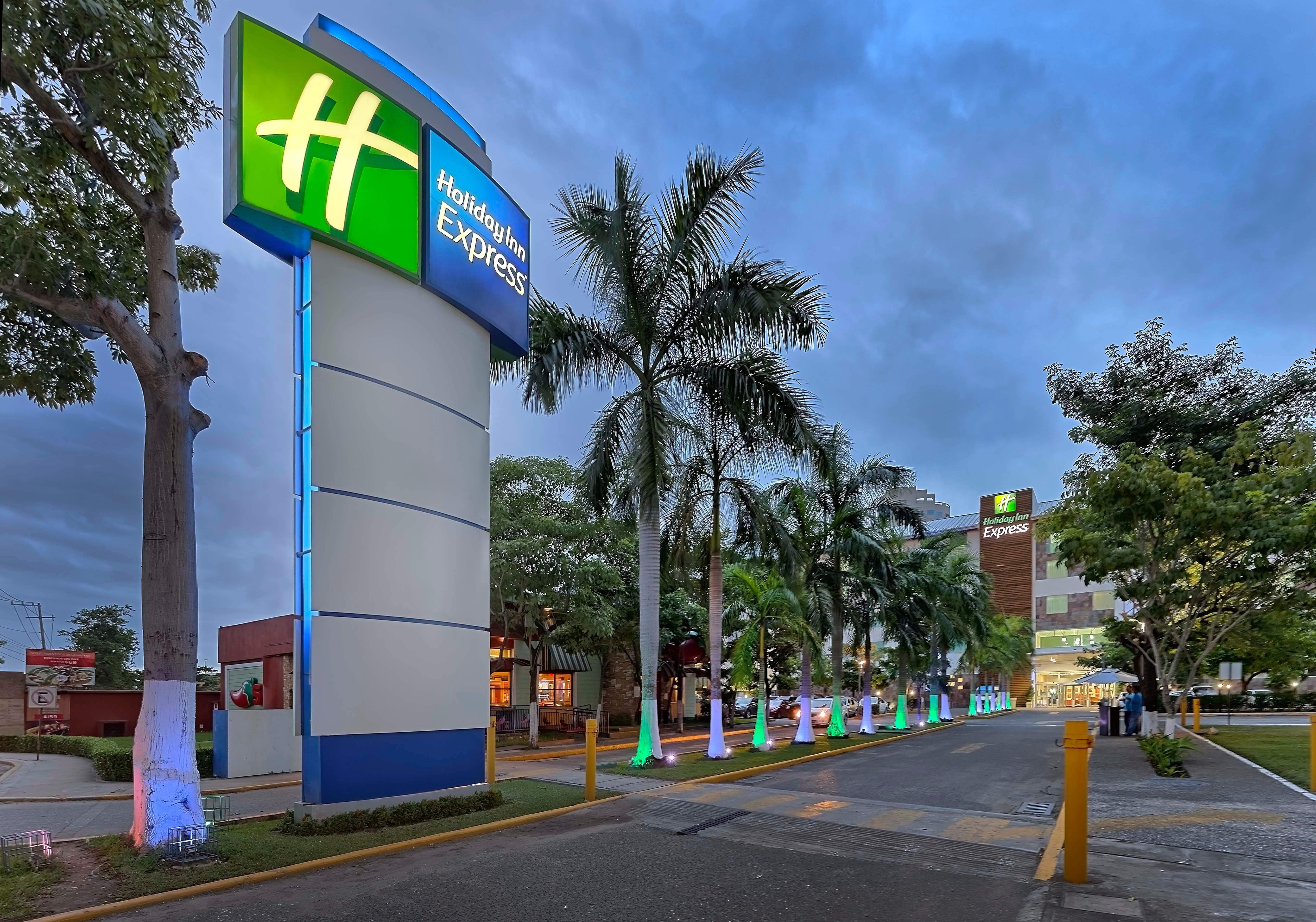 Holiday Inn Express Villahermosa By Ihg Zewnętrze zdjęcie
